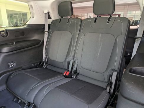 Used 2023 Jeep Grand Cherokee L Laredo RWD image 14