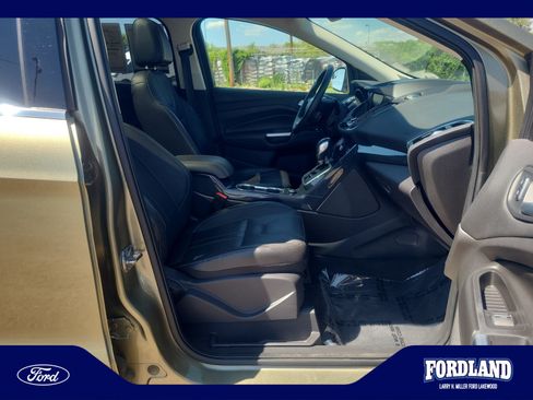 Used 2013 Ford Escape Titanium AWD/4WD image 19