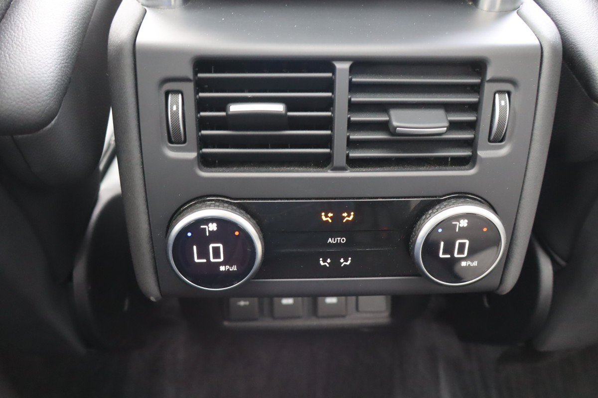 Used 2023 Land Rover Discovery S R-Dynamic AWD/4WD image 16