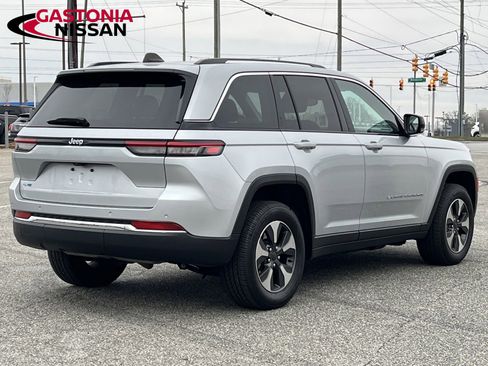 Used 2022 Jeep Grand Cherokee Limited 4xe image 39