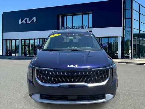 Certified 2026 Kia Carnival EX FWD image 7