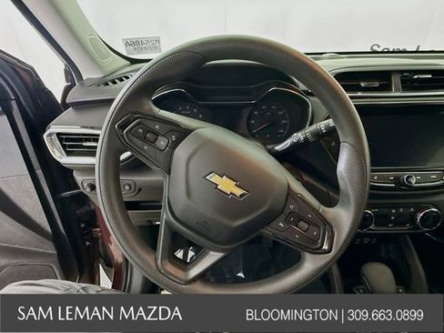 Used 2023 Chevrolet TrailBlazer LT w/ Convenience Package image 11