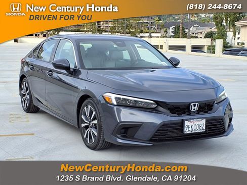 Used 2023 Honda Civic EX-L image 3