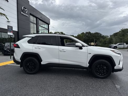 Used 2024 Toyota RAV4 XLE FWD image 23