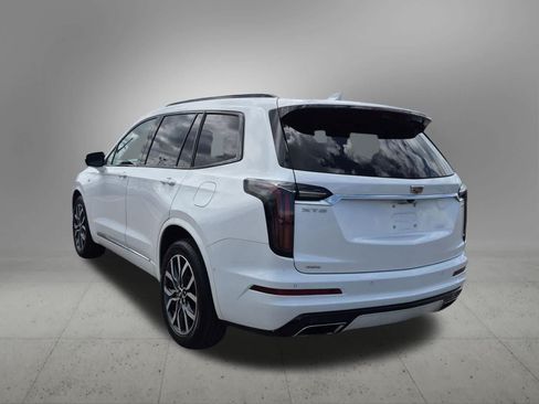 Used 2022 Cadillac XT6 Sport w/ Platinum Package AWD/4WD image 4