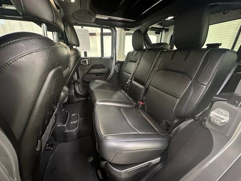 Used 2022 Jeep Wrangler Unlimited Rubicon 4xe w/ Steel Bumper Group image 22