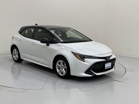 Used 2022 Toyota Corolla Hatchback image 8