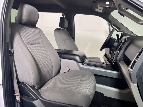 Used 2016 Ford F150 XLT image 22