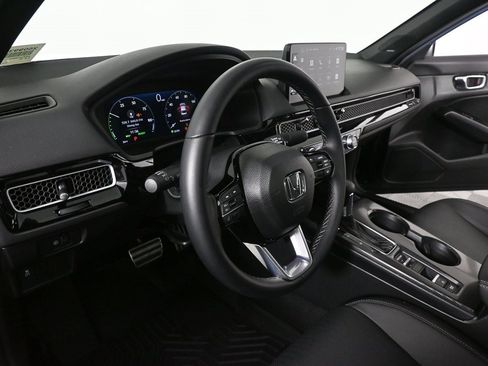 Used 2025 Honda Civic Sport image 6