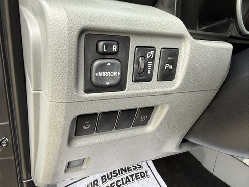 Used 2012 Toyota 4Runner SR5 w/ Convenience Pkg AWD/4WD image 15