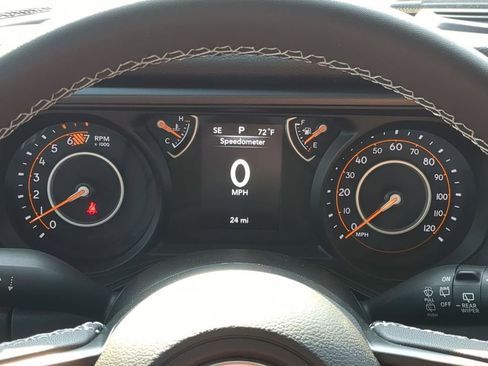 Used 2025 Jeep Wrangler Sport image 20