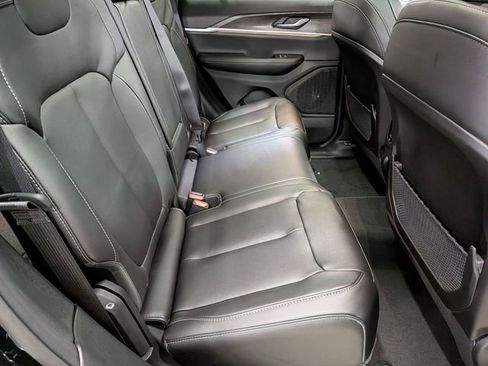 New 2025 Jeep Grand Cherokee Limited image 29