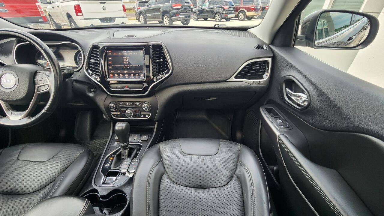 Used 2019 Jeep Cherokee Limited AWD/4WD image 17