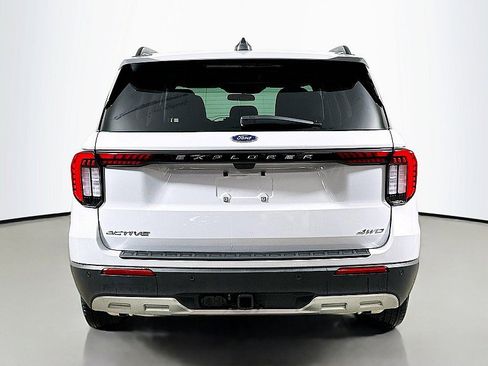 New 2026 Ford Explorer Active w/ Active Comfort Package image 6