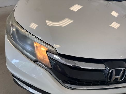Used 2016 Honda CR-V LX image 9