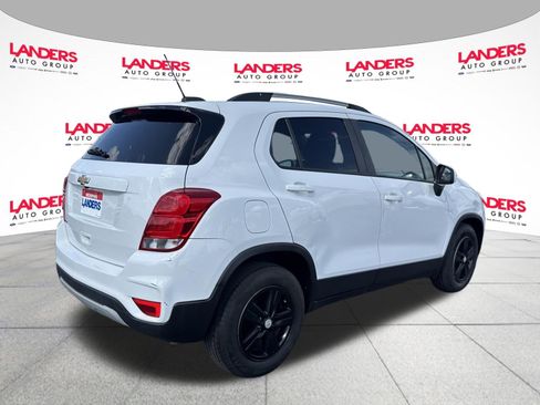 Used 2022 Chevrolet Trax LT FWD image 5