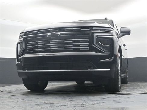 Used 2025 Chevrolet Suburban High Country w/ LPO, Illumination Package image 50