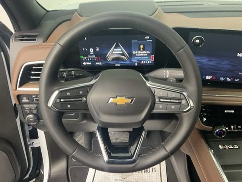 Certified 2026 Chevrolet Suburban High Country image 16