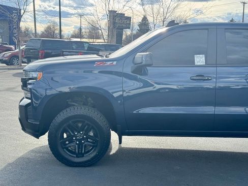 Used 2021 Chevrolet Silverado 1500 LT Trail Boss w/ LPO, Dark Essentials Package image 10