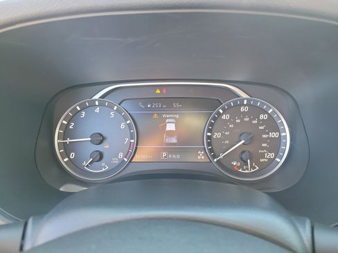 Certified 2022 Nissan Frontier SV w/ Technology Package image 24