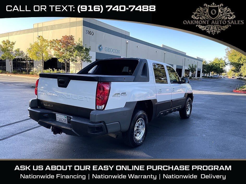 Used 2004 Chevrolet Avalanche 2500 w/ Preferred Equipment Group AWD/4WD image 10