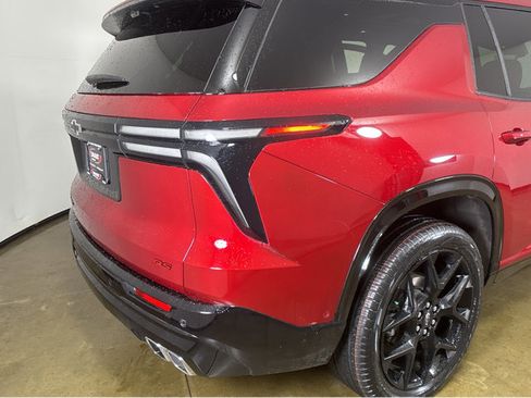 Used 2024 Chevrolet Traverse RS w/ LPO, Floor Liner Package image 23