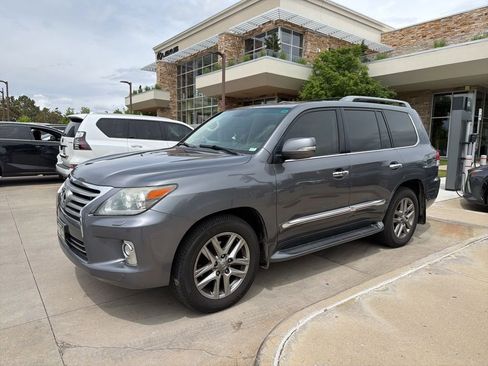 Used 2013 Lexus LX 570 4WD w/ Luxury Pkg image 1