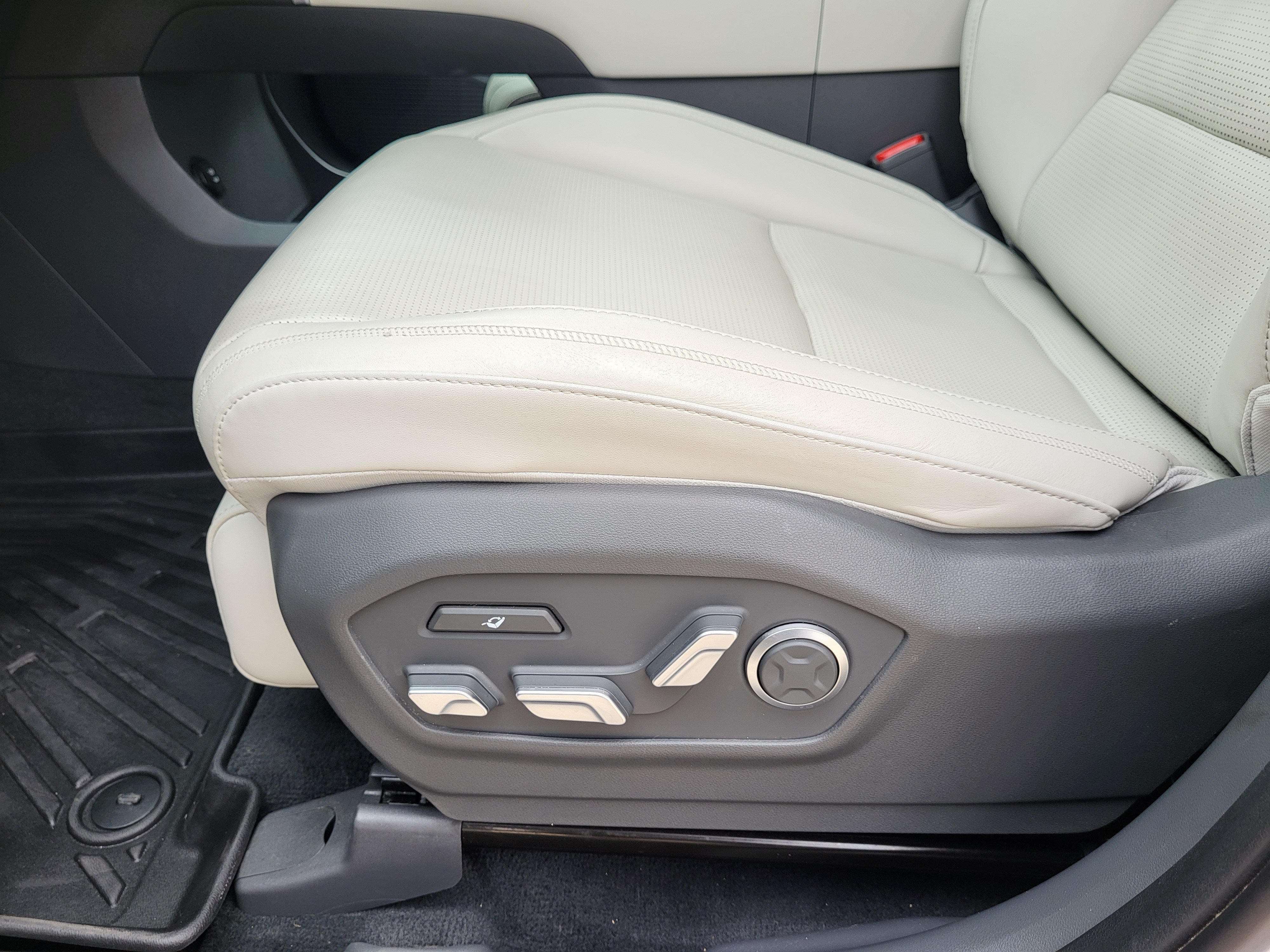 Used 2024 Hyundai Santa Fe Calligraphy AWD/4WD image 20
