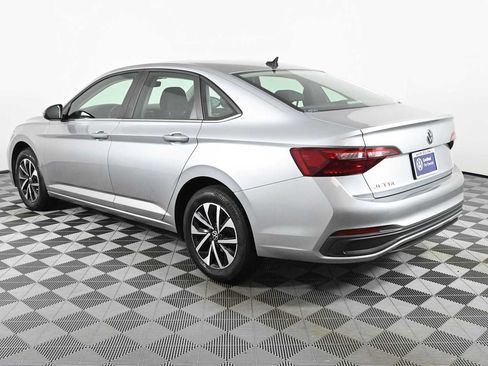 Certified 2022 Volkswagen Jetta S FWD image 5