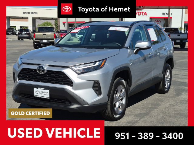 Used 2025 Toyota RAV4 XLE FWD image 1