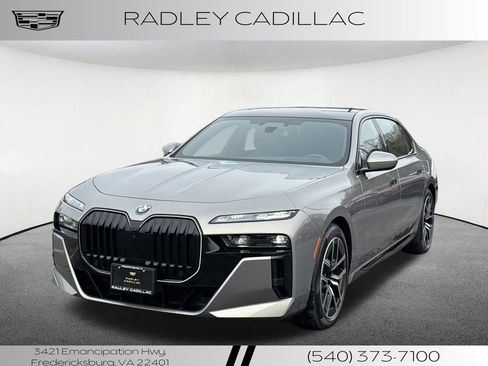 Used 2024 BMW 760i xDrive w/ Executive Package image 1