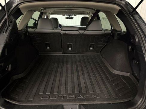 Used 2019 Subaru Outback 2.5i Limited w/ Protection Package #1 AWD/4WD image 10