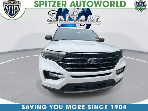 Used 2020 Ford Explorer XLT w/ Equipment Group 202A AWD/4WD image 3