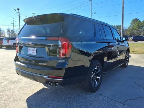 New 2026 GMC Yukon XL AT4 image 7