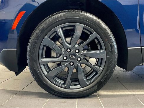 Used 2023 Chevrolet Equinox RS AWD/4WD image 7