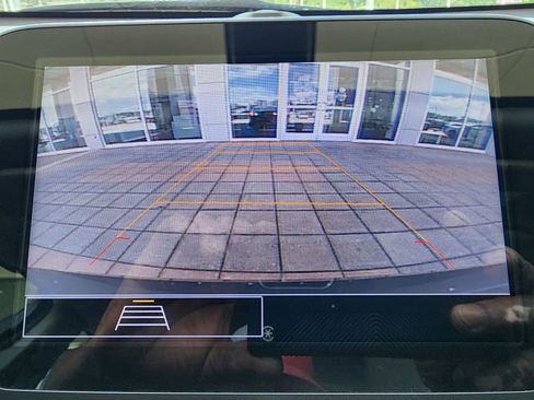 Used 2022 Chevrolet Malibu LT FWD image 24