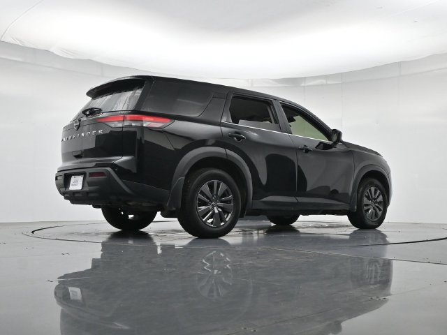 Used 2024 Nissan Pathfinder S FWD image 30