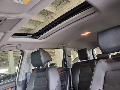 Used 2020 Honda CR-V Touring image 6