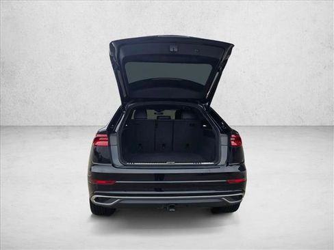 Used 2019 Audi Q8 Prestige image 7