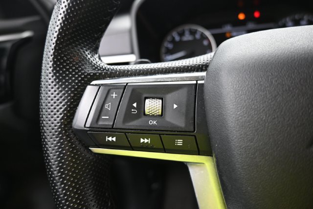 Used 2024 Mitsubishi Outlander SE AWD/4WD image 15