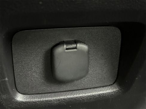 Used 2025 Toyota Grand Highlander XLE image 27