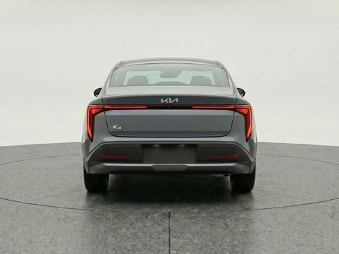 Used 2025 Kia K4 LXS image 7