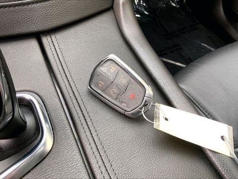 Used 2019 Cadillac XT5 Luxury FWD image 11