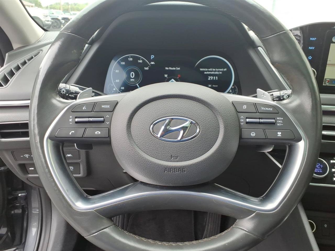 Used 2021 Hyundai Sonata Limited w/ Preferred Accessory Package FWD image 8