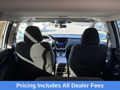 Used 2025 Subaru Outback Premium AWD/4WD image 13