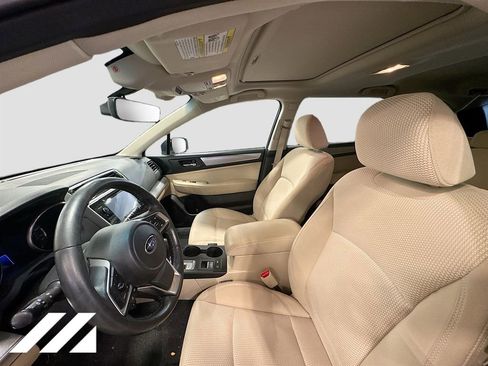 Used 2019 Subaru Outback 2.5i Premium AWD/4WD image 22