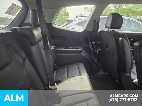 Used 2025 Kia Telluride S AWD/4WD image 16