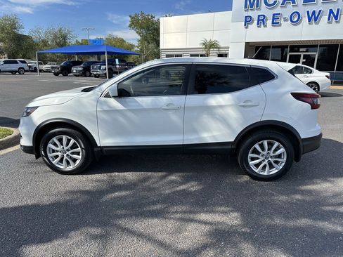 Used 2022 Nissan Rogue Sport S image 3