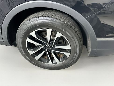 Used 2023 Volkswagen Tiguan S image 11