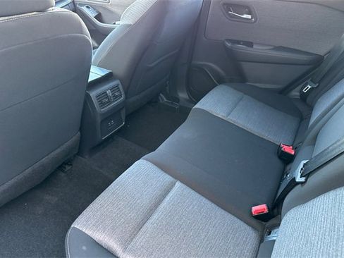 Used 2023 Nissan Rogue SV image 13